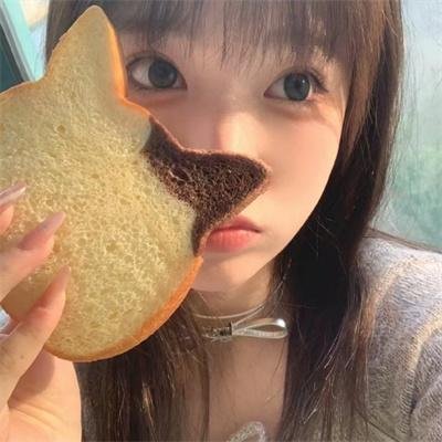 在此一群
